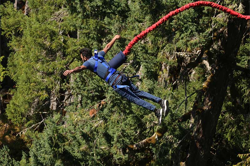 bungee jumping